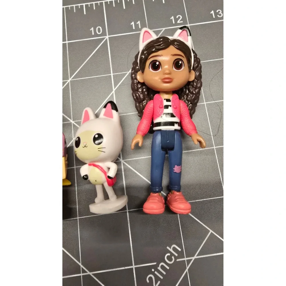 Gabbys Dollhouse Figure Lot Gabby Pandy Paws Baby Box DJ Turntable Toy Set